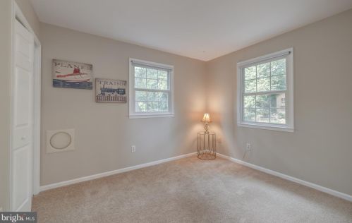 7136 Game Lord Dr, Springfield VA  22153-1318 exterior