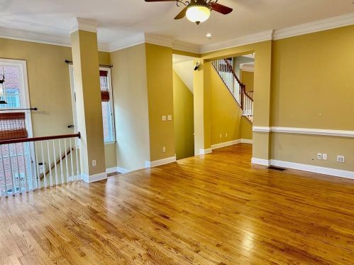 1301 Creekside Pl, Smyrna GA  30082-4884 exterior
