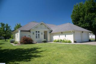 1 Rose Ct, Pasco, WA 99301-1895