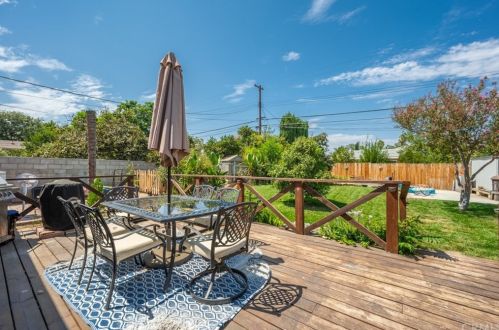 11531 Norwood Ave, Riverside CA  92505-3241 exterior