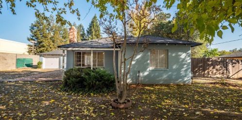 6136 Dewey Dr, Citrus Heights, CA 95621-6212