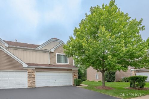 171 Locksley Dr, Streamwood, IL 60107-2957