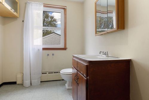 3874 County Line, Saint Paul MN  55110-1835 exterior