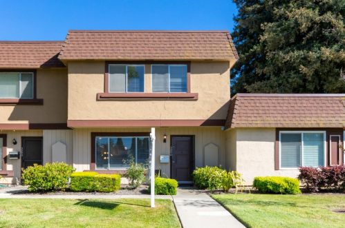 3290 Cropley Ave, San Jose, CA 95132-1802
