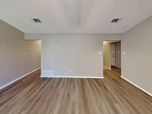 3029 Meadowmoor St, Fort Worth TX  76133-7206 exterior