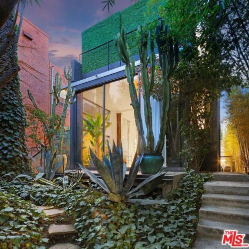 7 Vicente Ter, Santa Monica, CA 90401-3221
