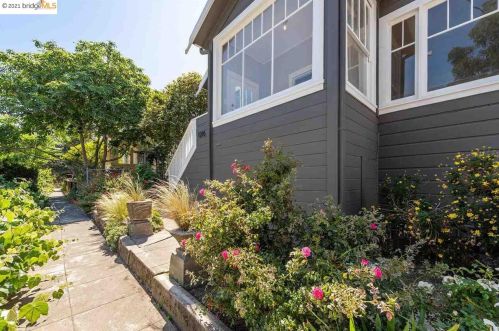 1215 Starr St, Crockett, CA 94525-1139
