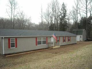 1008 Perry Rd, Chapmansboro, TN 37035-5326