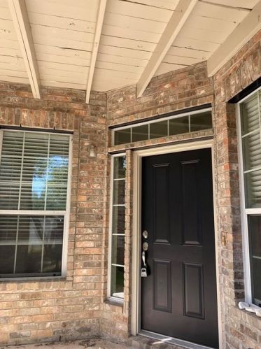 11001 Cap Stone Dr, Austin TX  78739-2225 exterior