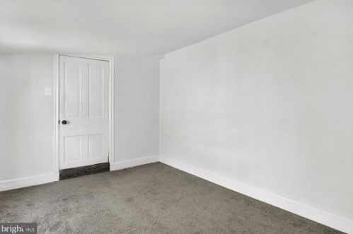 136 East St, Carlisle PA  17013-2515 exterior