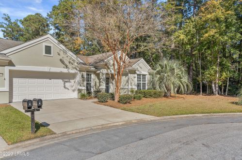 2 Sweetwater Ct, Bluffton, SC 29909-4460