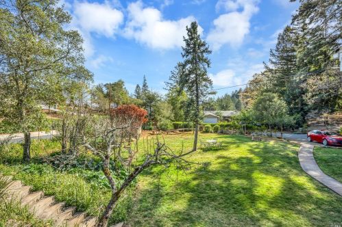 527 Viewridge Dr, Angwin, CA 94508-9639