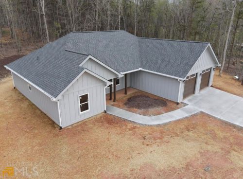 229 Settlers Point Dr, Clarkesville, GA 30523-3811