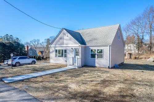 11 Steere Rd, Glocester, RI 02814-2314