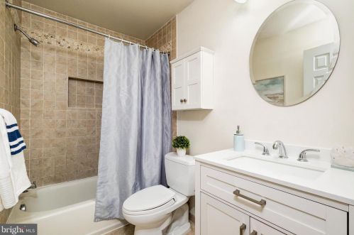 2612 Belle Crest Ln, Silver Spring MD 20906-3173 exterior