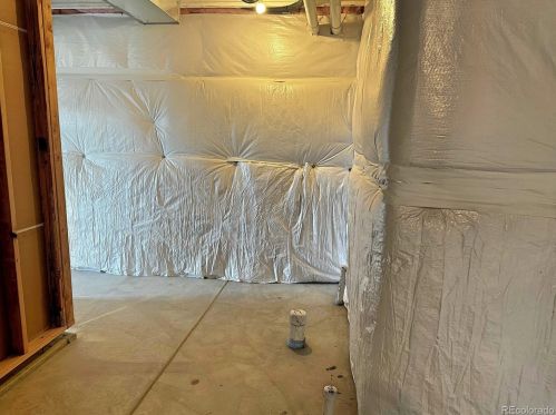 8870 Ukraine Ct, Denver CO  80016 exterior