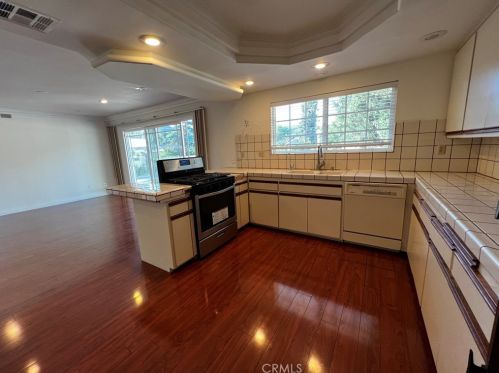 7165 Peralta Pl, Riverside CA  92509-6339 exterior