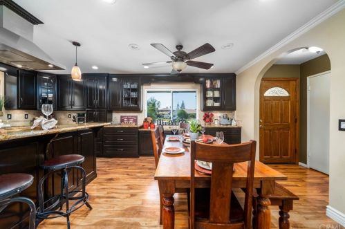 1624 Glencroft Rd, Glendora, CA 91740-5618