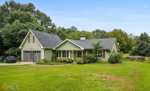 6893 Justin Dr, Loganville, GA 30052-6401