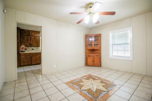 3325 25th St, Fort Worth TX  76106-3304 exterior