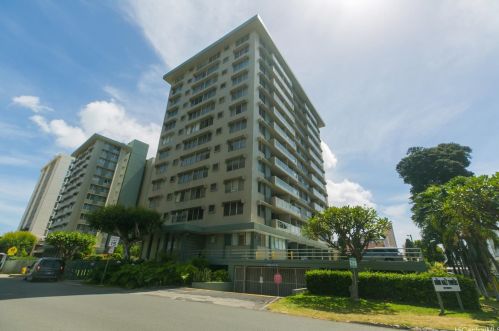 2637 Kuilei St, Honolulu HI  96826-3259 exterior