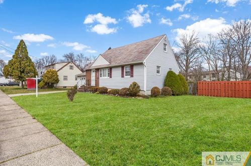 13 Elmwood Ter, Edison, NJ 08817-3339
