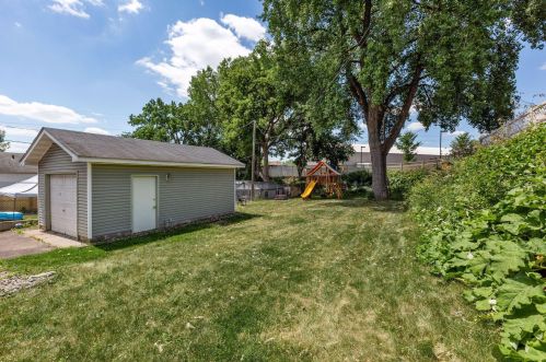 579 Desoto St, Saint Paul MN  55130-4404 exterior