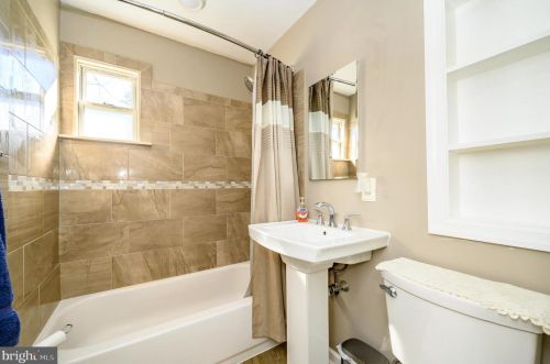 5 Petty Rdg Rd, Trenton NJ 08620-2419 exterior