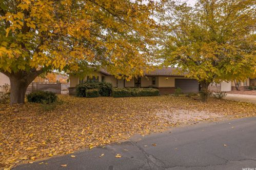 1655 Maplewood Way, Saint George, UT 84790-8289