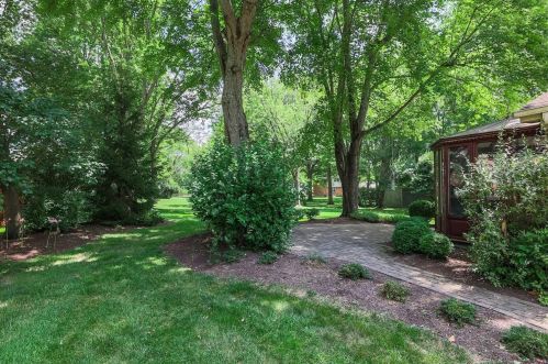 10760 Deerfield Rd, Cincinnati OH  45242-4215 exterior