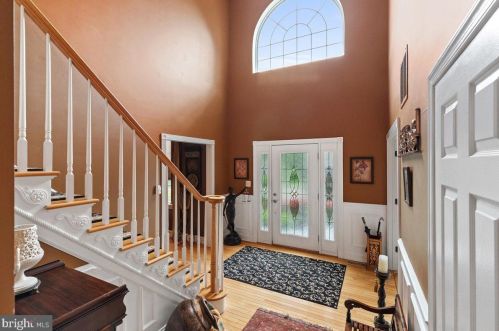 13 Colts Run Rd, Princeton NJ  08540-8593 exterior