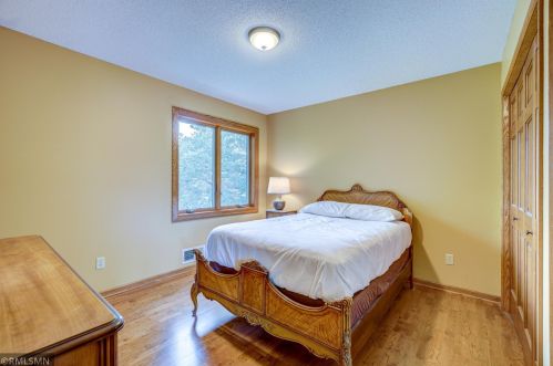 9137 Edinburgh Ln, Saint Paul MN  55125-9192 exterior