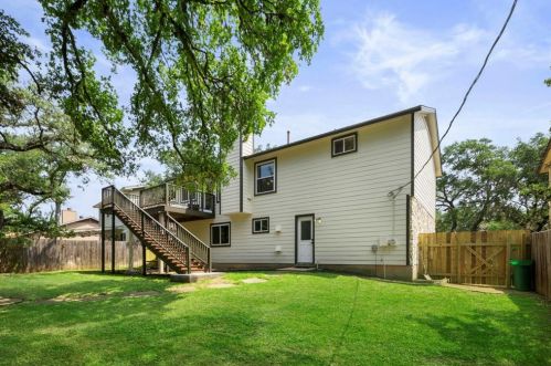 6517 Fair Vly Trl, Austin TX  78749-1250 exterior