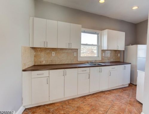 399 Riv St, Paterson NJ 07502-1012 exterior