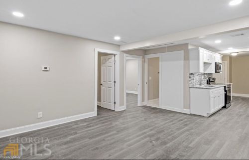 123 Dahlia Ave, Atlanta GA  30314-1207 exterior