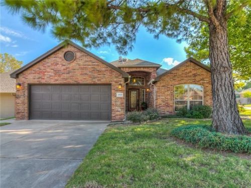 2808 Park Hollow Ln, Edmond, OK 73003-2112