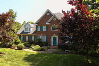 1332 Kinsdale Dr, Raleigh, NC 27615-1163