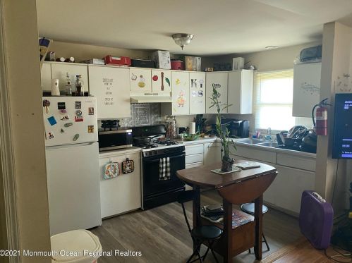 1104 Sewall Ave, Tinton Falls NJ 07712-6450 exterior