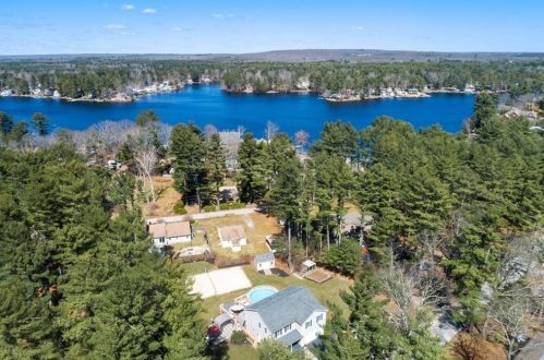 204 Shady Valley Rd, Coventry, RI 02816-6807