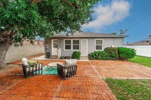 1150 23rd St, Manhattan Beach, CA 90266-2928
