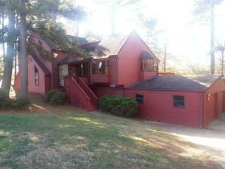 1845 Old Canton Rd, Marietta, GA 30062-2627