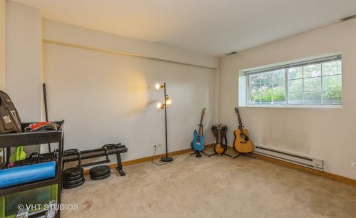 868 Clover Ln, Pingree Grove IL  60140-9116 exterior