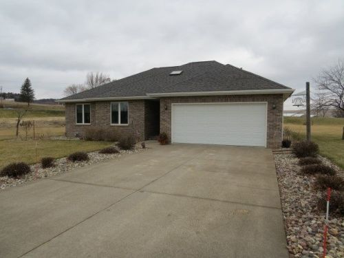 30745 383rd Ave, Bellevue IA  52031-9627 exterior