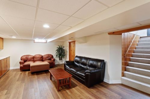 2106 Highland Pkwy, Saint Paul MN  55116-1311 exterior