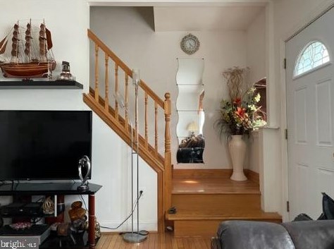 6737 Lynford St, Philadelphia PA 19149-2127 exterior