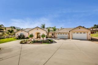 44011 Calle De Velardo, Temecula, CA 92592-2621