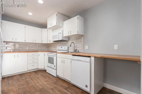 1612 Claremont Ave, Pueblo CO  81004-3210 exterior