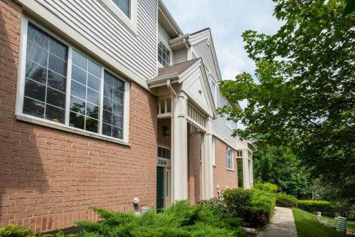 2106 Concord Ln, Addison IL  60101-5611 exterior