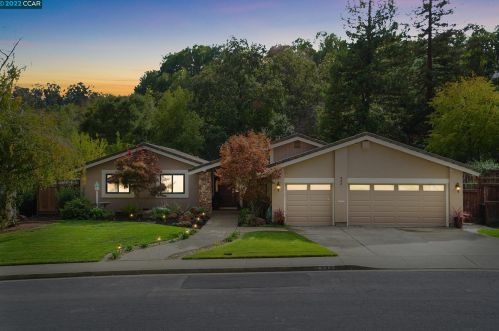 932 Tavan Estates Dr, Pacheco, CA 94553-5924