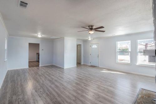 1401 Inwood Blvd, Garland TX 75042-8112 exterior